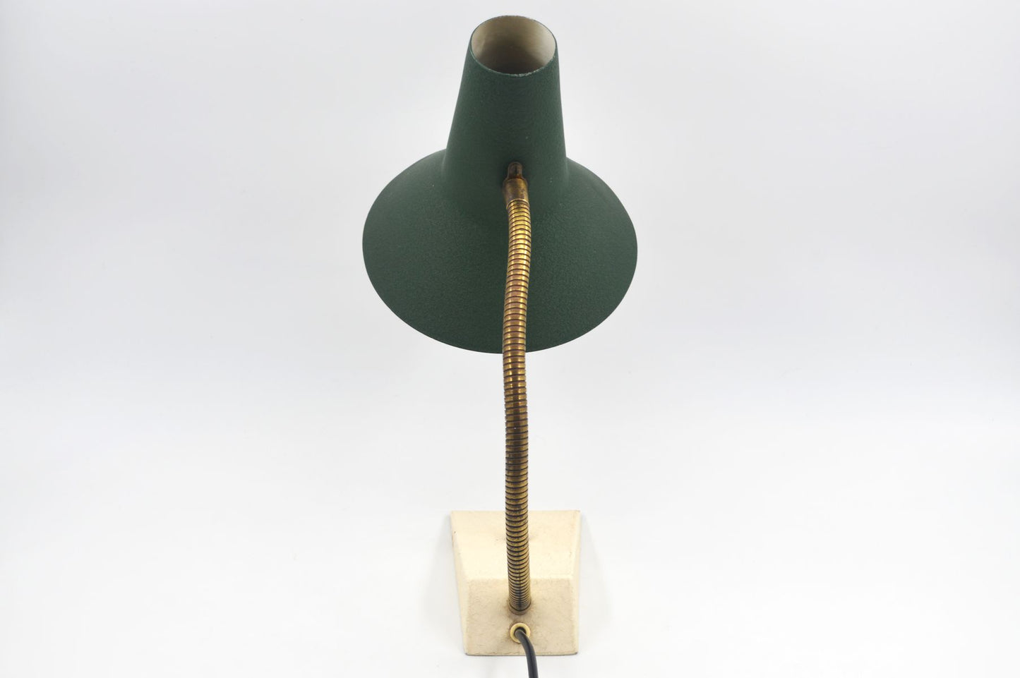 Mid-Century Hexenhut Schreibtischlampe Schrumpflack 1960s Bauhaus Design