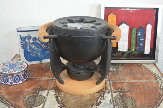 Midcentury Richard Nissen M4315 Cast Iron Fondue Danish Design